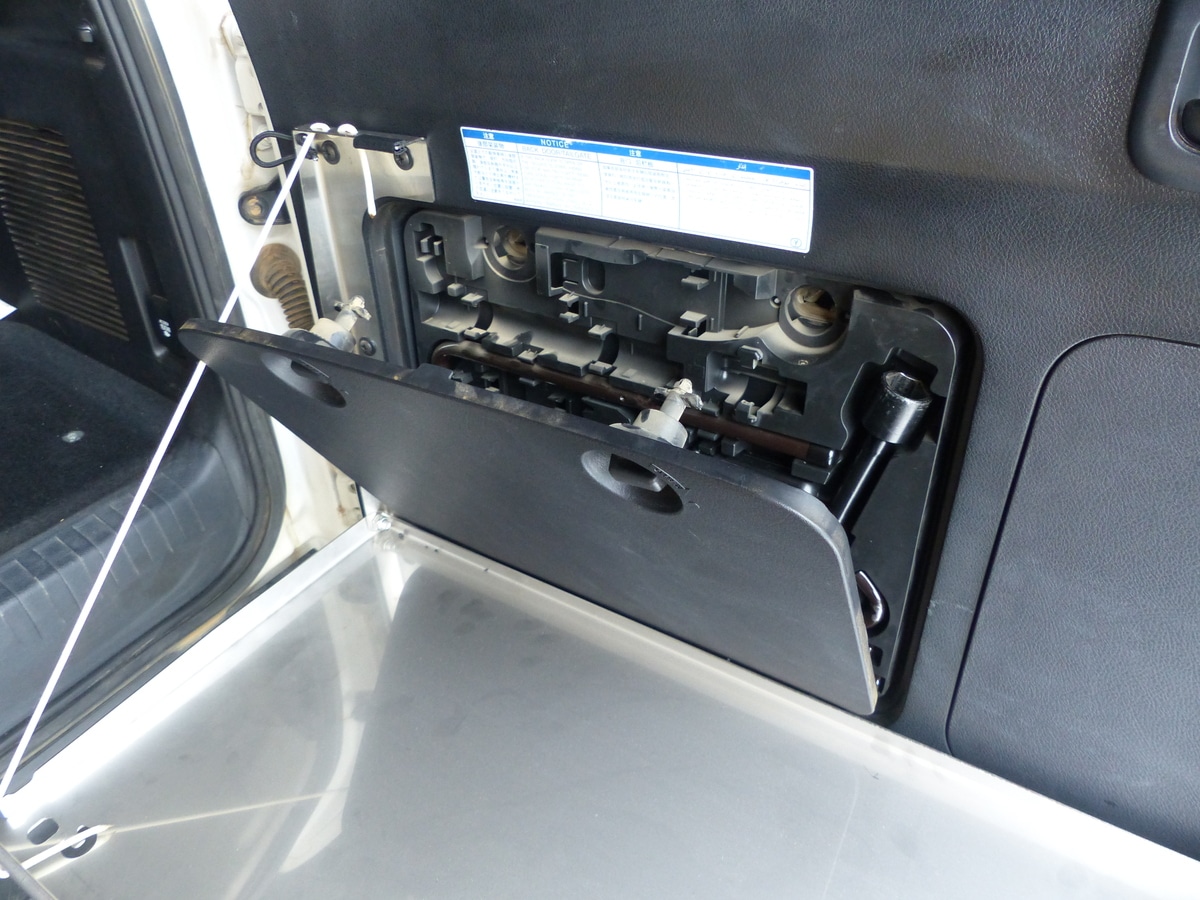 Prado150/GX460 Rear Door Drop Down Table  [Natural Stainless]